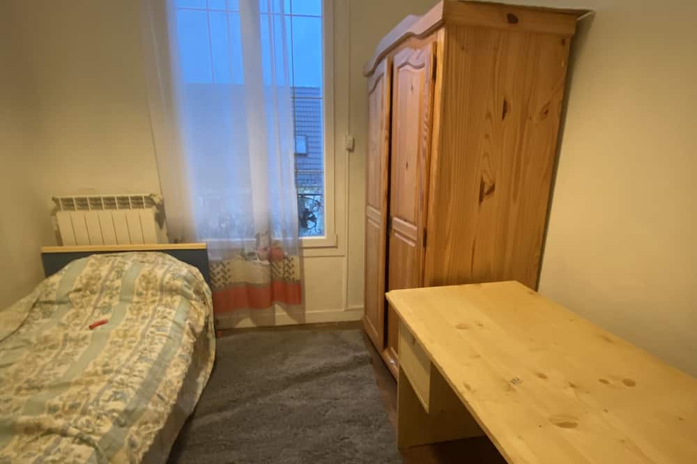 Photo of Bedroom in Arnouville