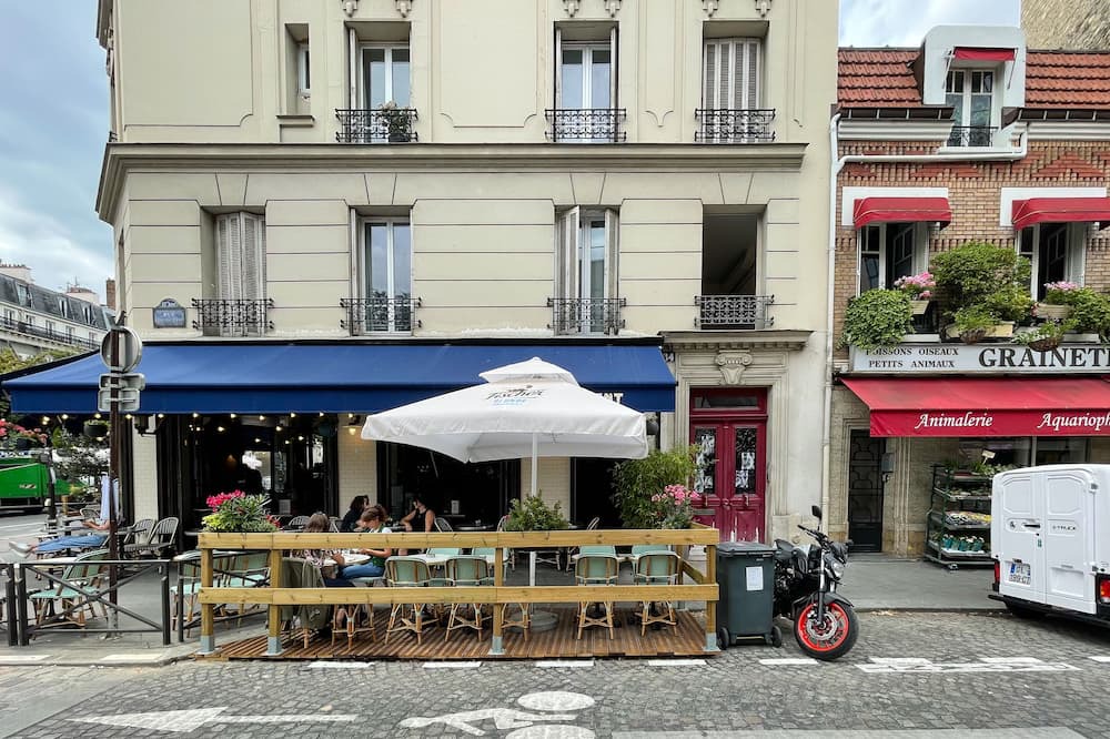 Photo of Others in Grenelle