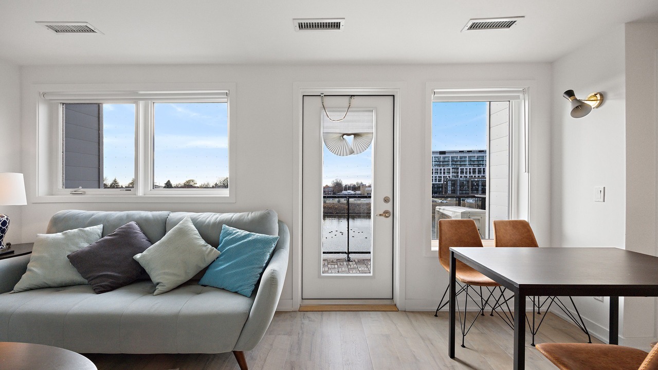 Photo of Livingroom in Downsview