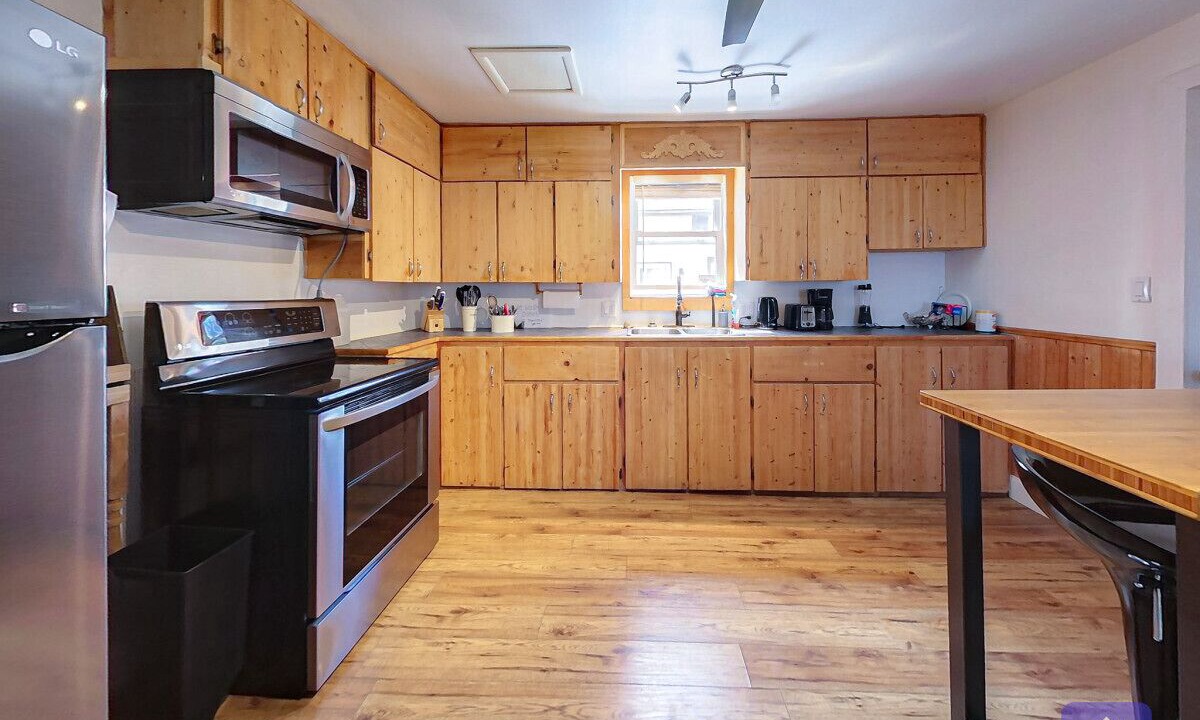 Photo of Kitchen in Deseronto