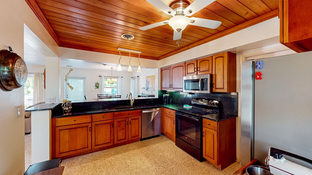 Photo of Kitchen in Lower Matecumbe Beach