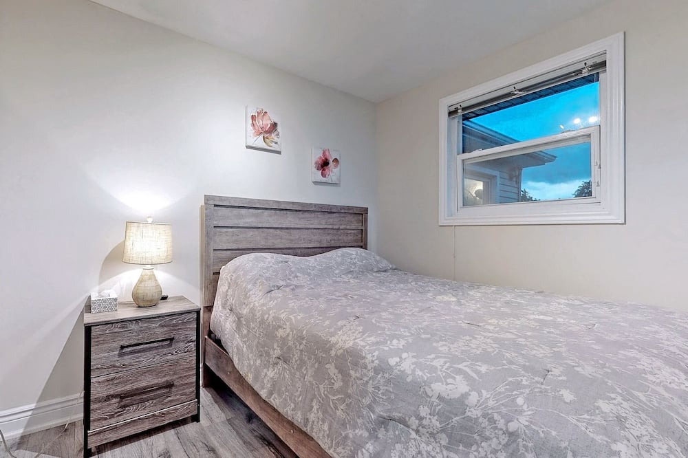 Photo of Bedroom in Aurora