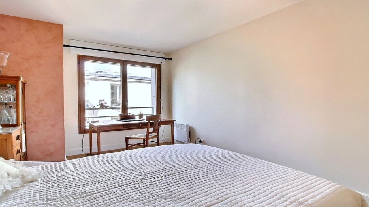 Photo of Bedroom in 11th Arrondissement