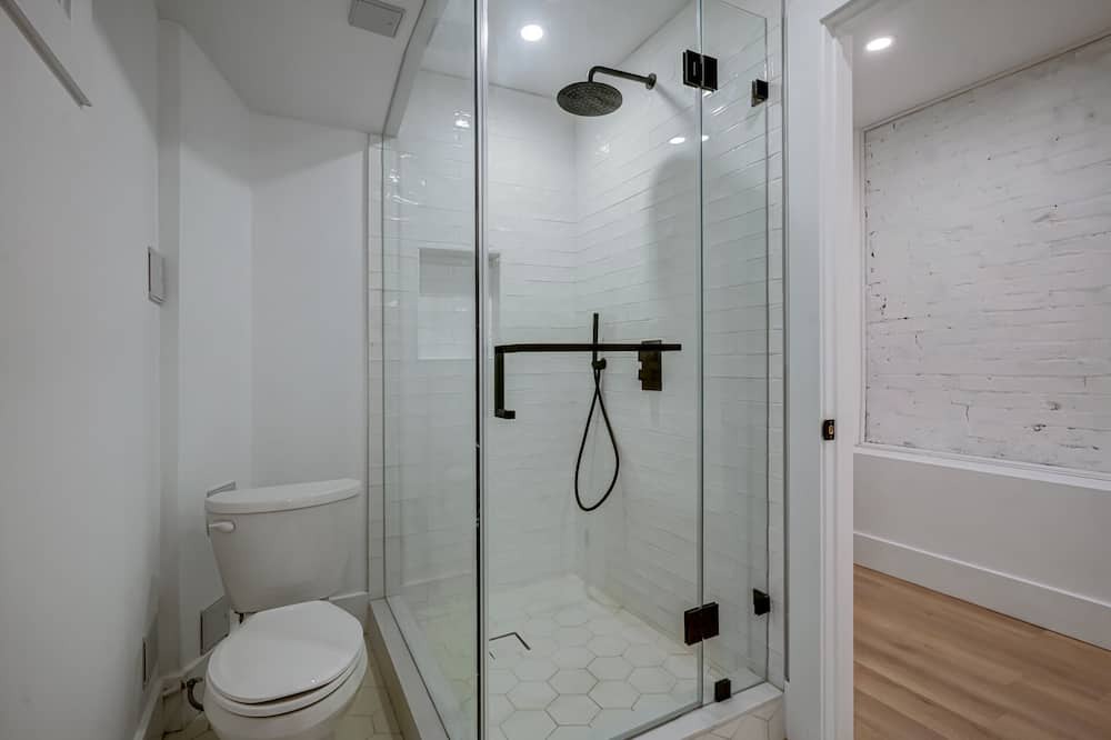 Photo of Bathroom in Parkdale