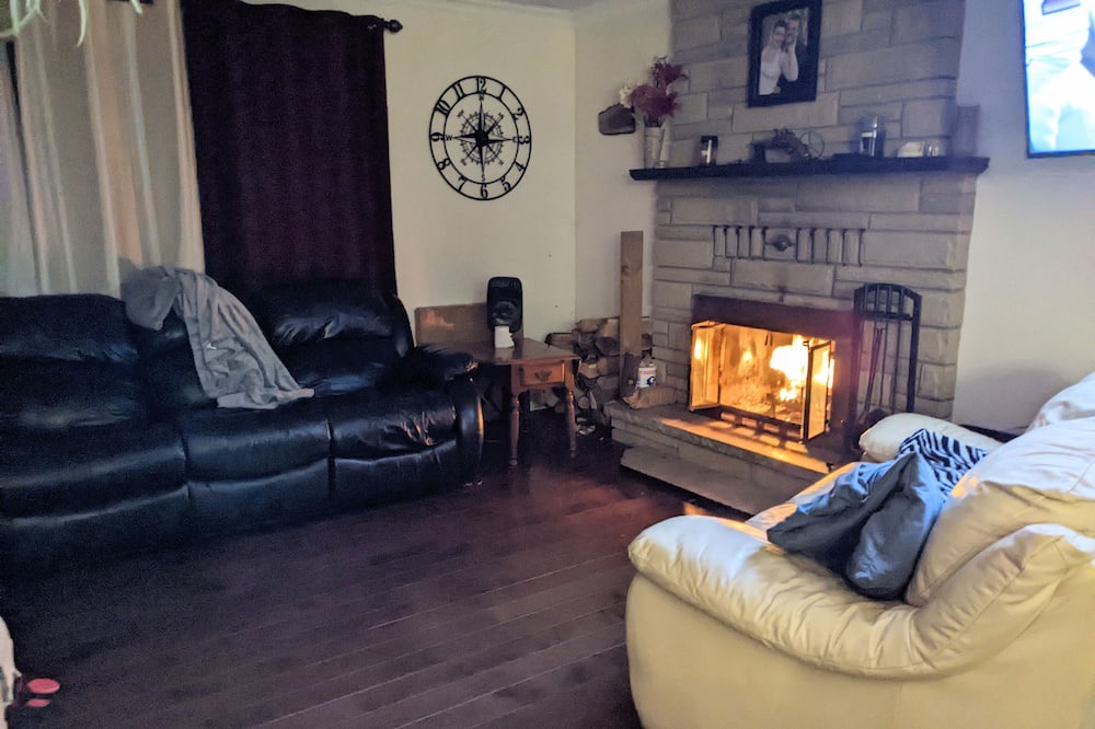 Photo of Livingroom in South Dundas