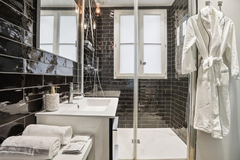Photo of Bathroom in Faubourg Saint-Germain