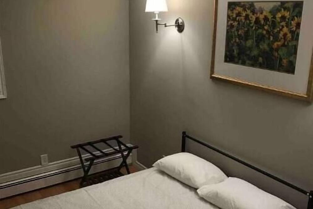 Photo of Bedroom in Elora