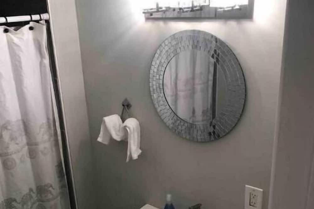 Photo of Bathroom in Elora