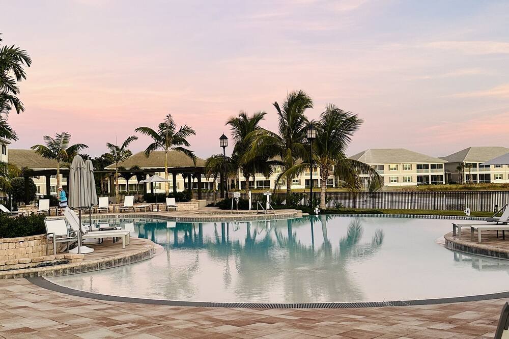 Photo of Outdoor in Naples