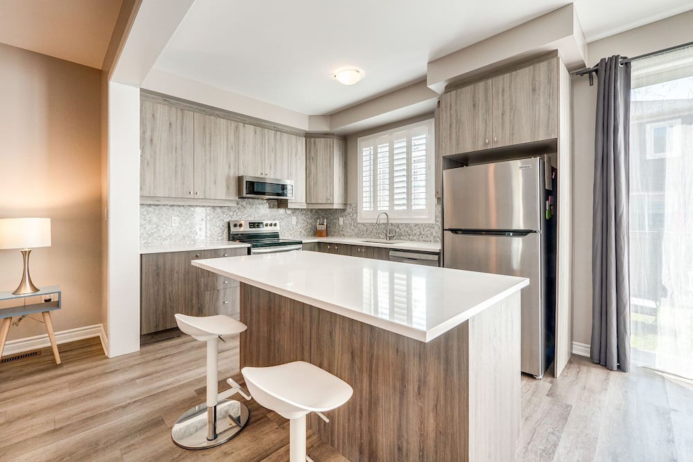 Photo of Kitchen in Halton Regional Municipality