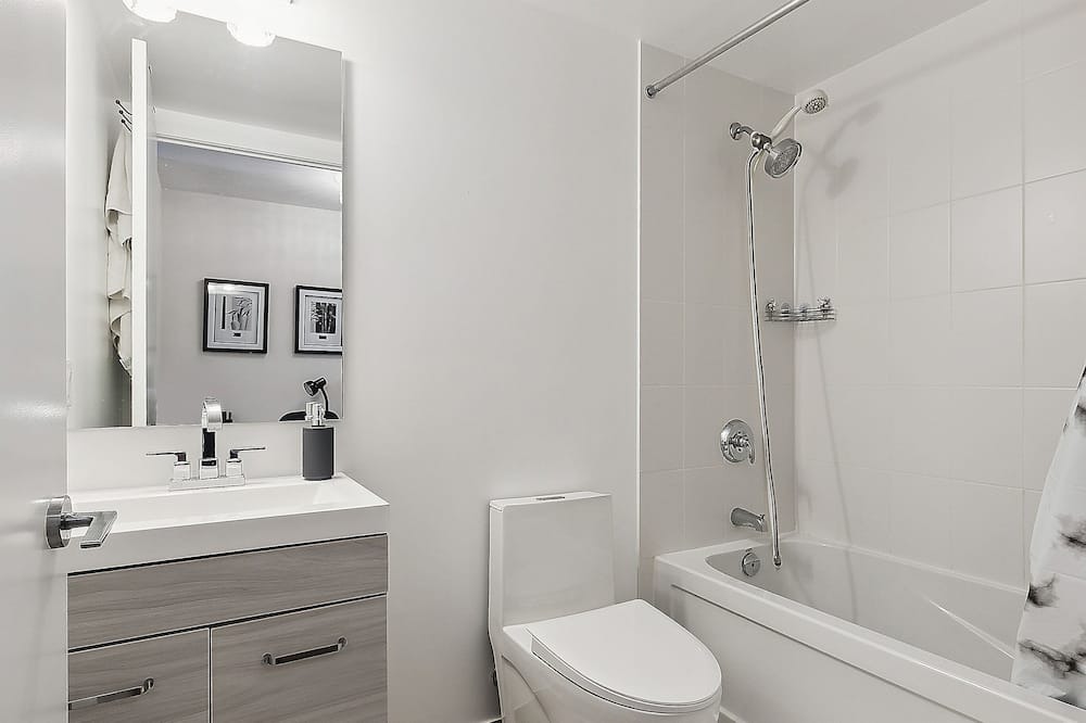 Photo of Bathroom in Central Waterfront