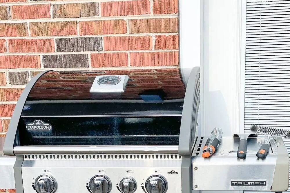 Photo of Outdoor in Lakeview