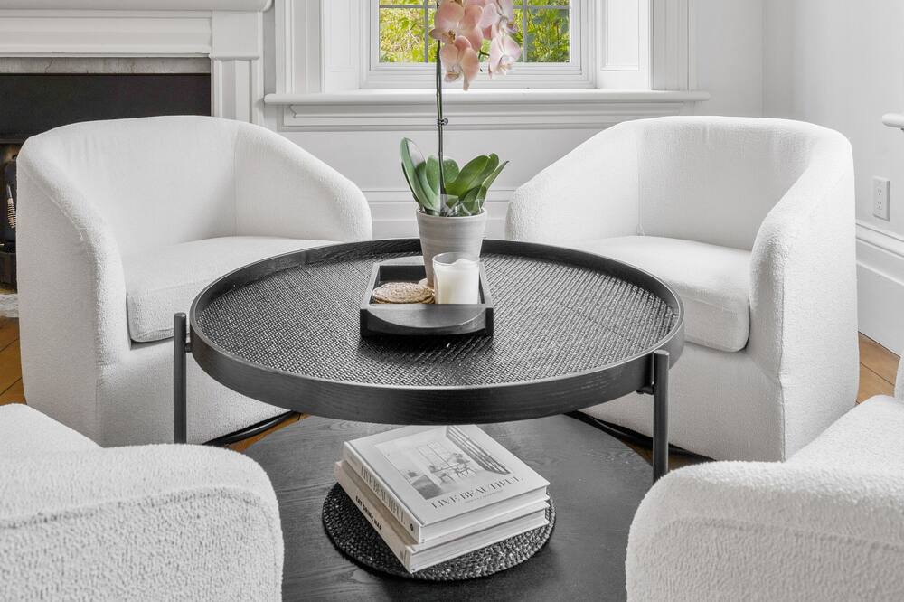Photo of Livingroom in Guelph/Eramosa