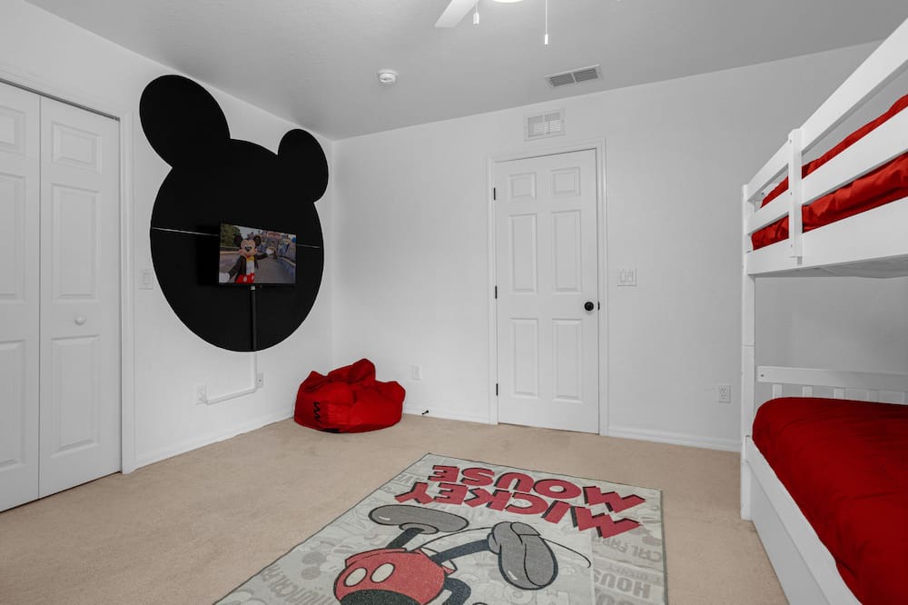 Photo of Bedroom in Regal Palms