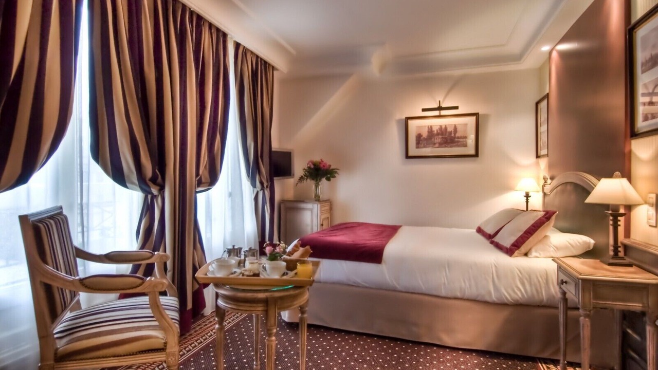Photo of Bedroom in Passy