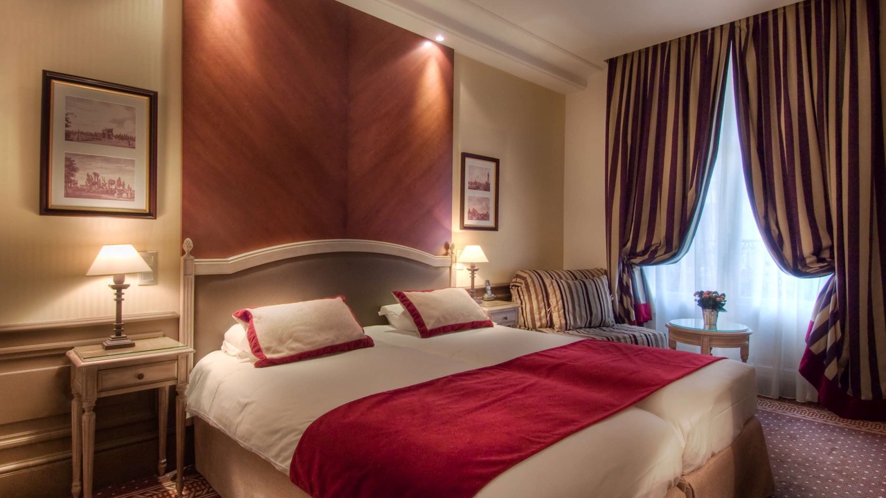 Photo of Bedroom in Passy