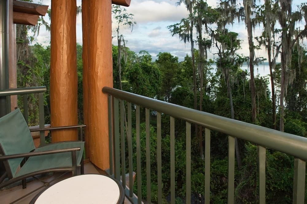 Photo of Patio Balcony in Bay Lake