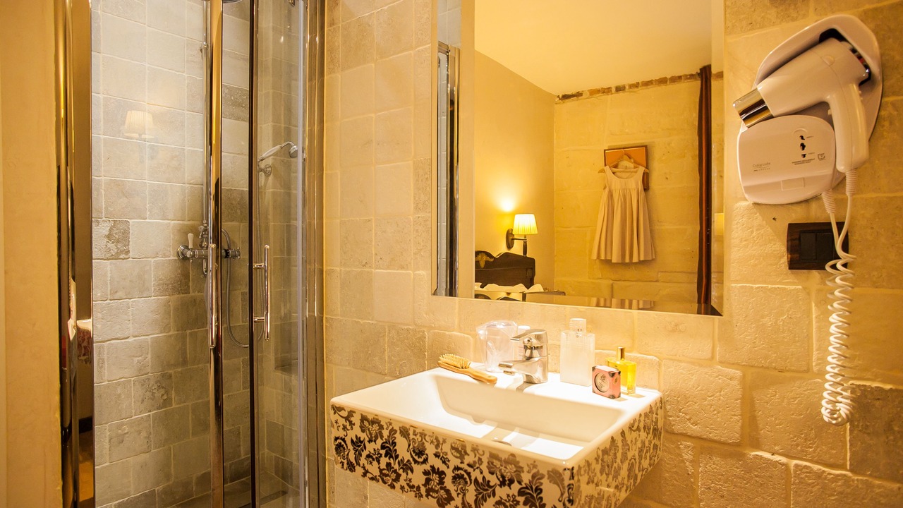 Photo of Bathroom in Sorbonne
