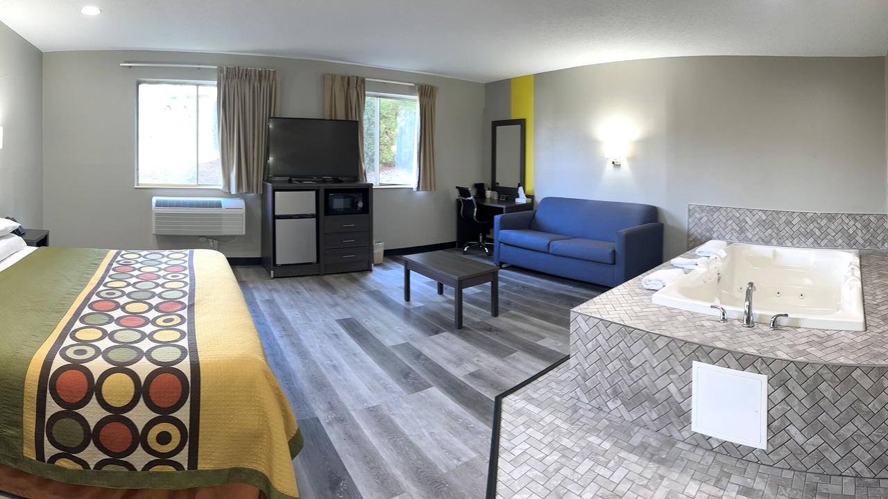 Photo of Bedroom in Lewistown