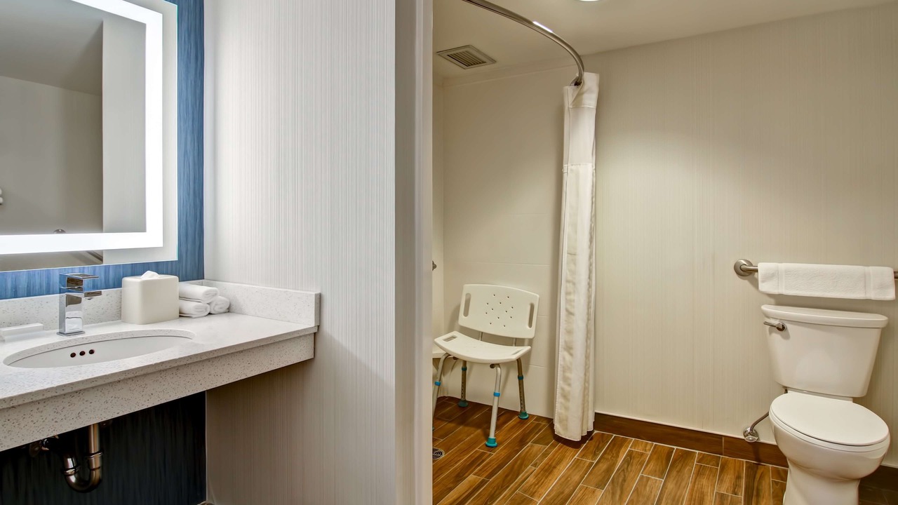 Photo of Bathroom in Gateway
