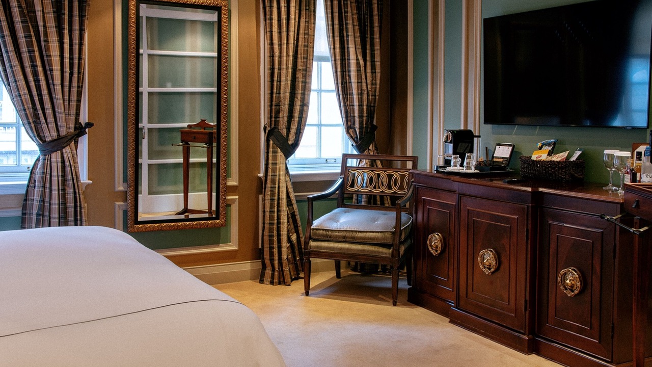 Photo of Bedroom in Bloor-Yorkville