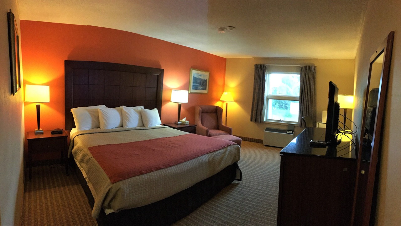 Photo of Bedroom in Parry Sound