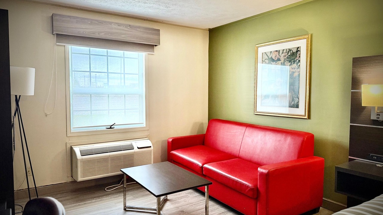 Photo of Bedroom in Kincardine