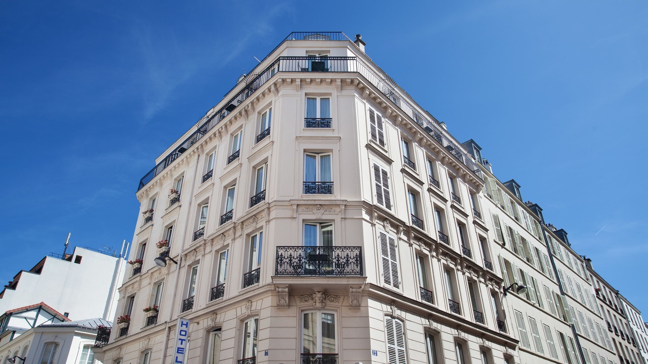 Photo of Bedroom in Sorbonne
