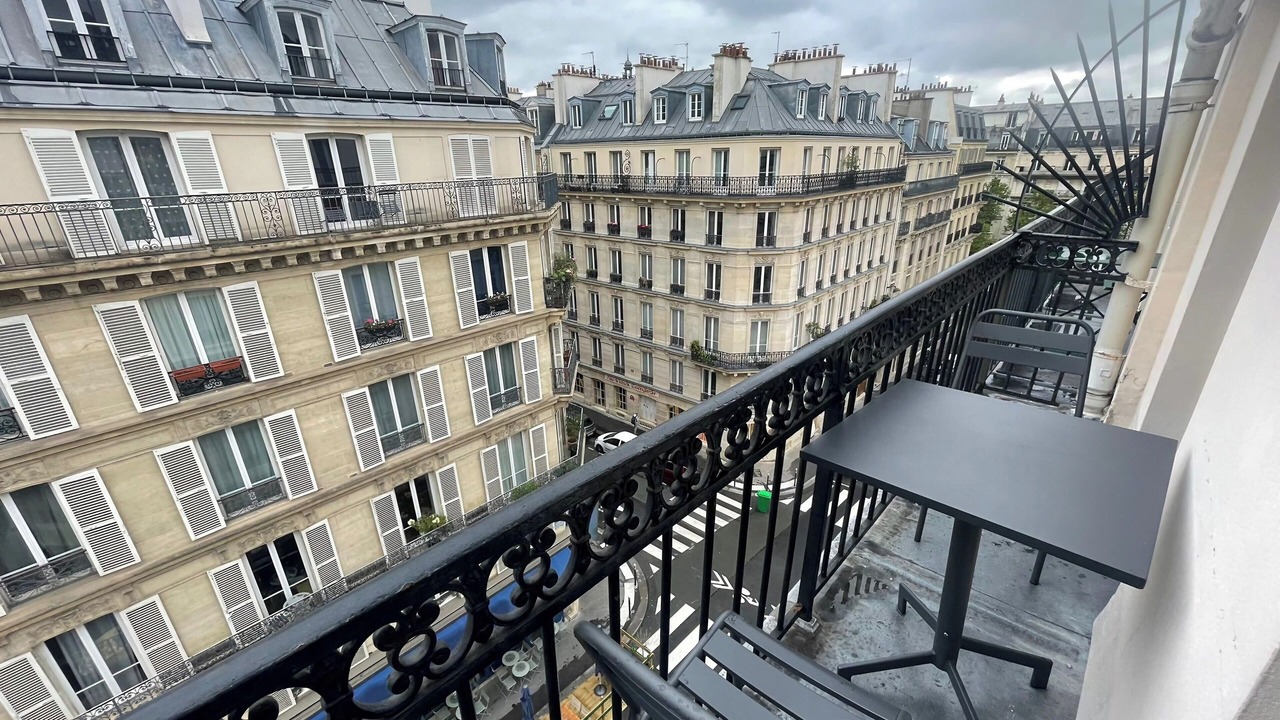 Photo of Bedroom in Sorbonne