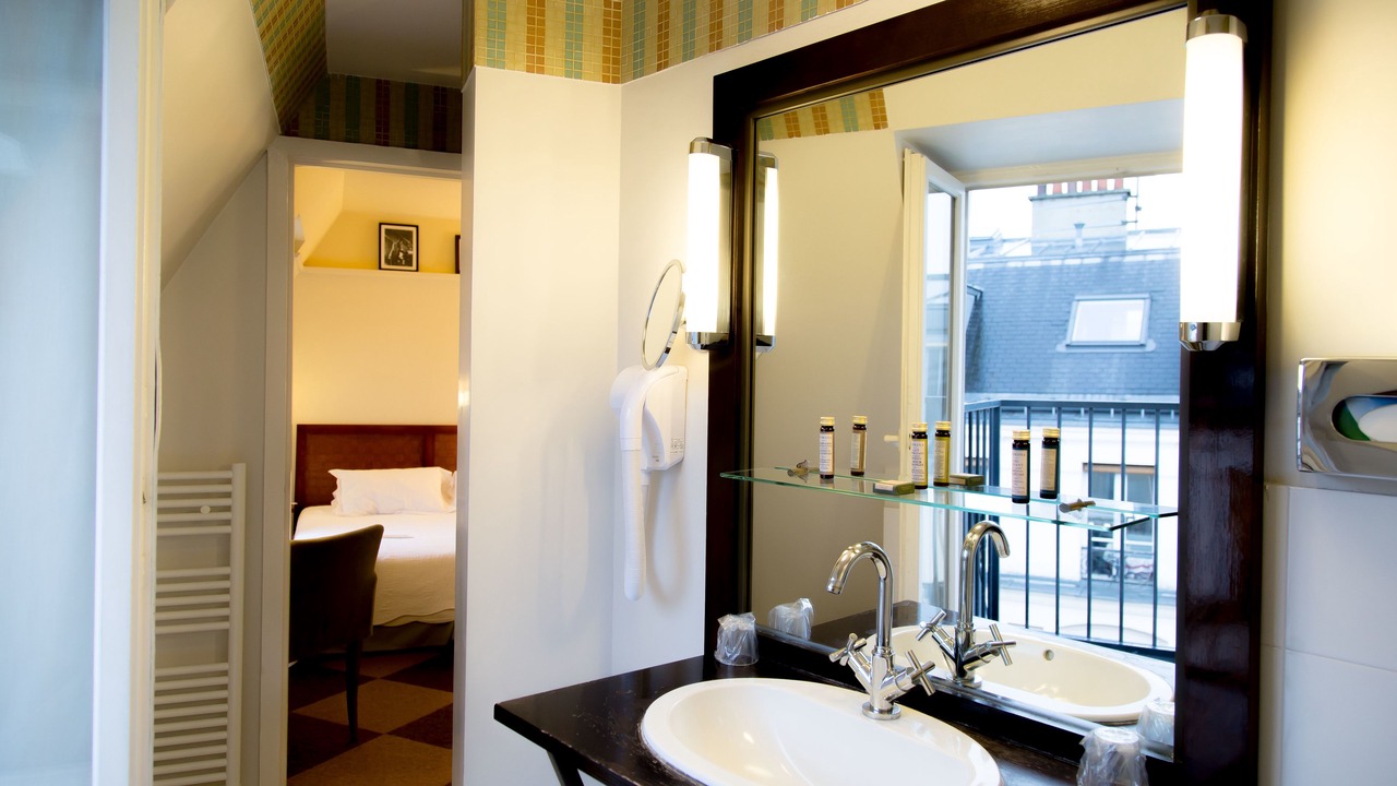 Photo of Bathroom in Saint-Victor