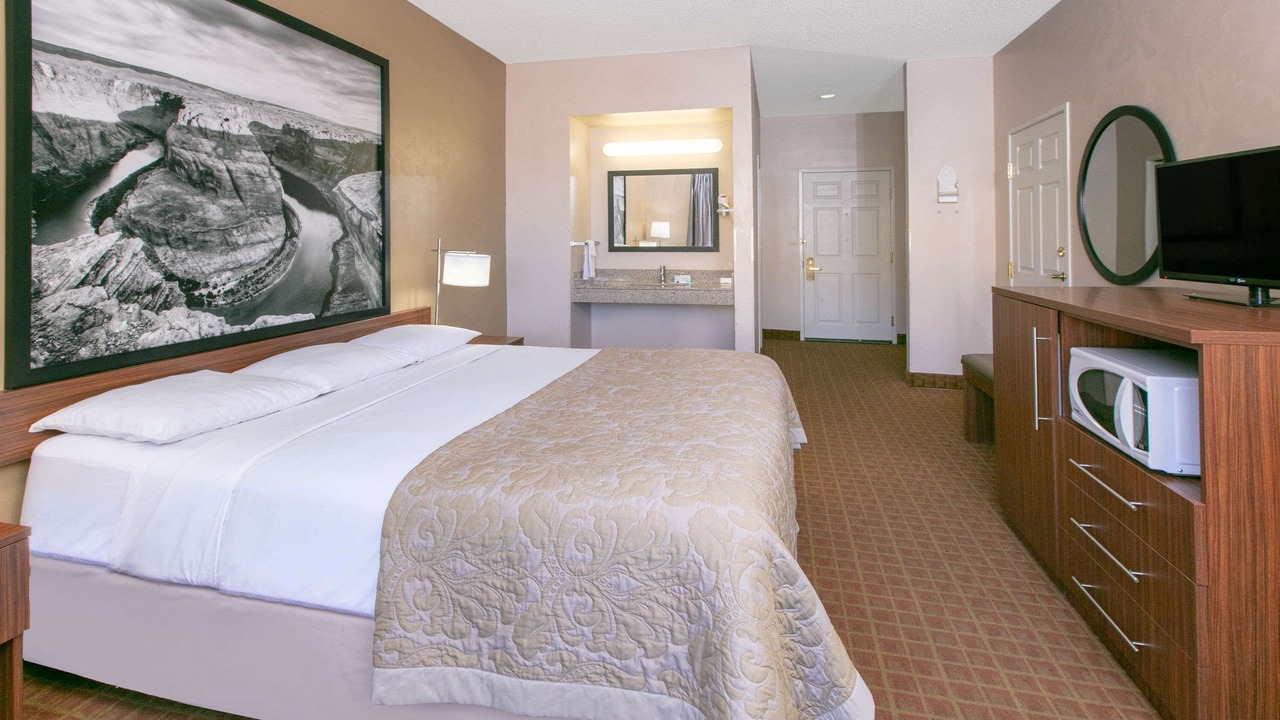 Photo of Bedroom in Page