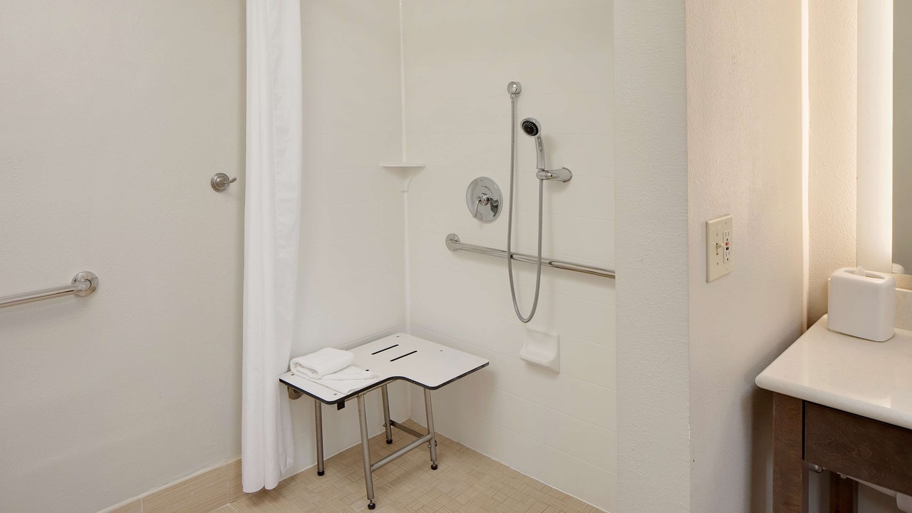 Photo of Bathroom in Maitland