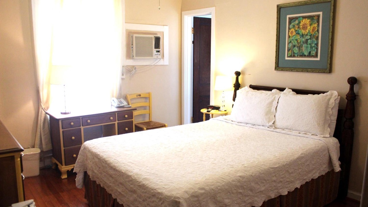Photo of Bedroom in Downtown St. Petersburg