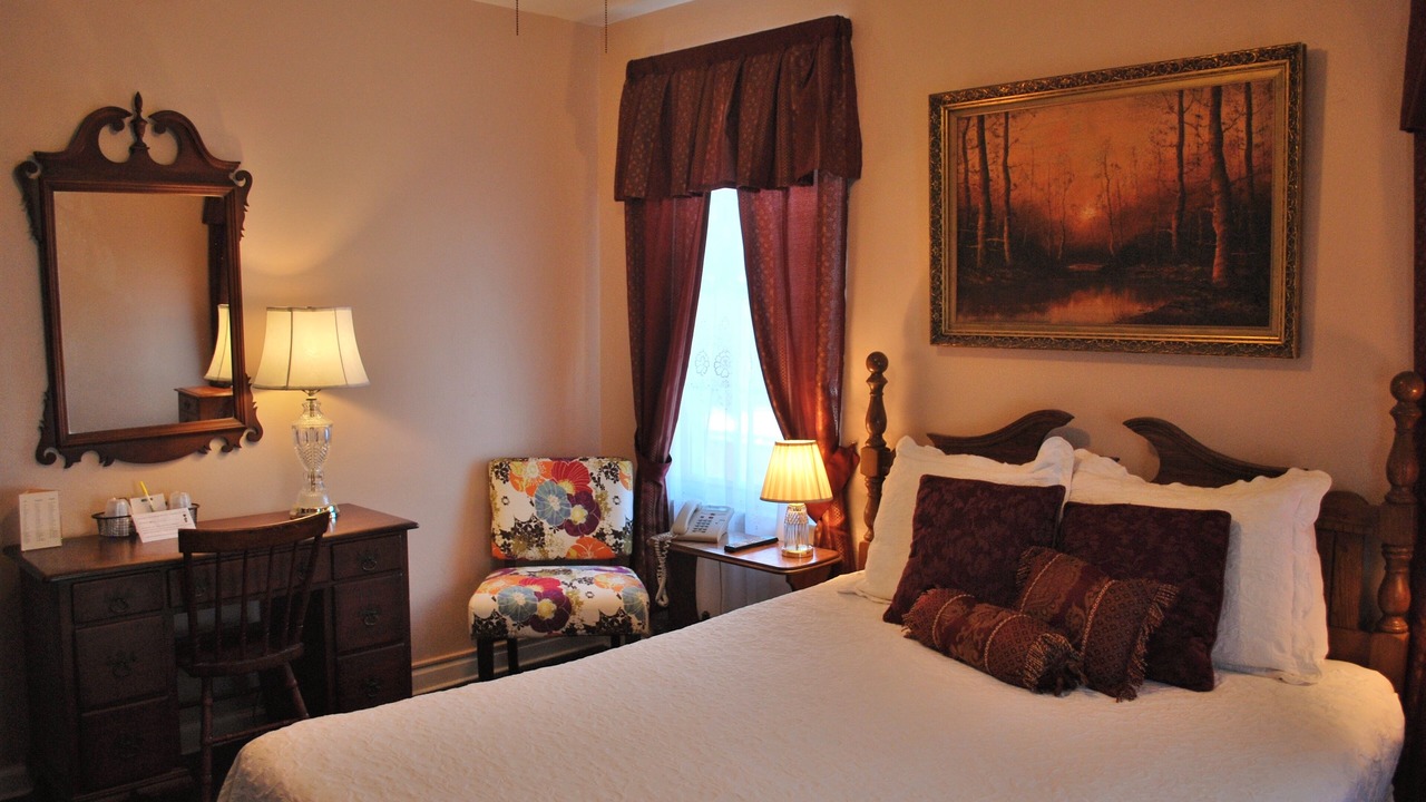 Photo of Bedroom in Downtown St. Petersburg