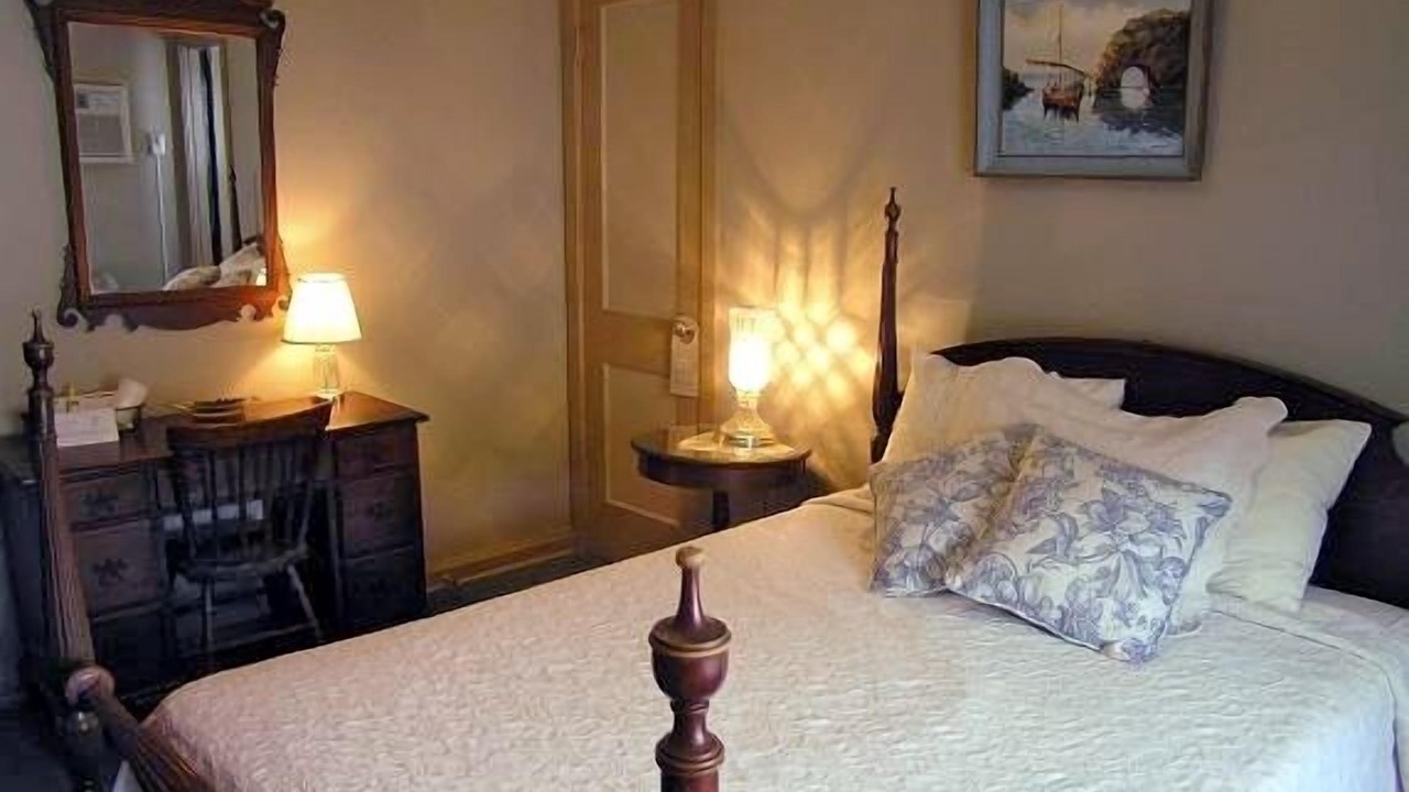 Photo of Bedroom in Downtown St. Petersburg