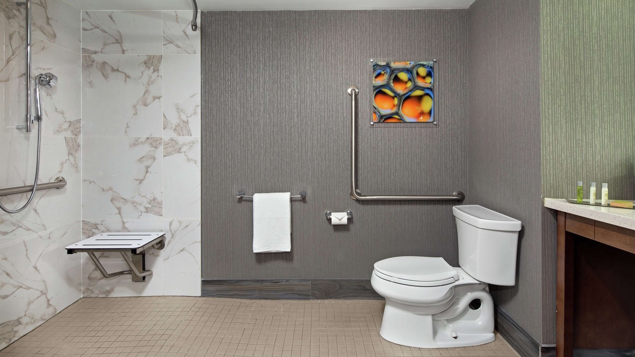 Photo of Bathroom in Northeast Mississauga