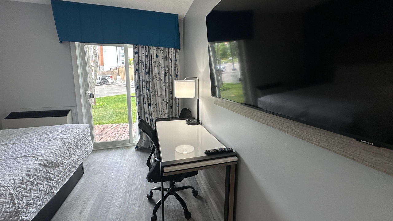 Photo of Bedroom in Bracebridge