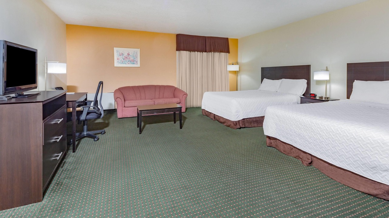 Photo of Bedroom in Bracebridge