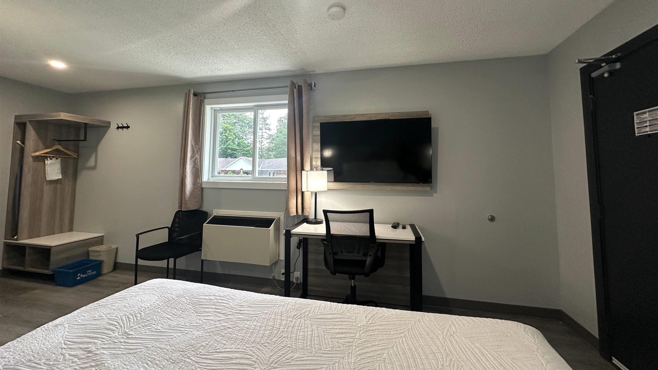 Photo of Bedroom in Bracebridge