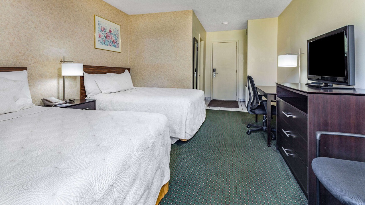 Photo of Bedroom in Bracebridge