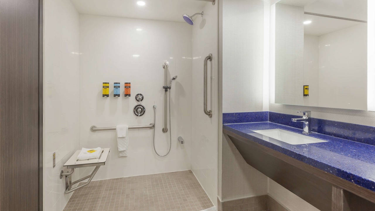 Photo of Bathroom in Gateway