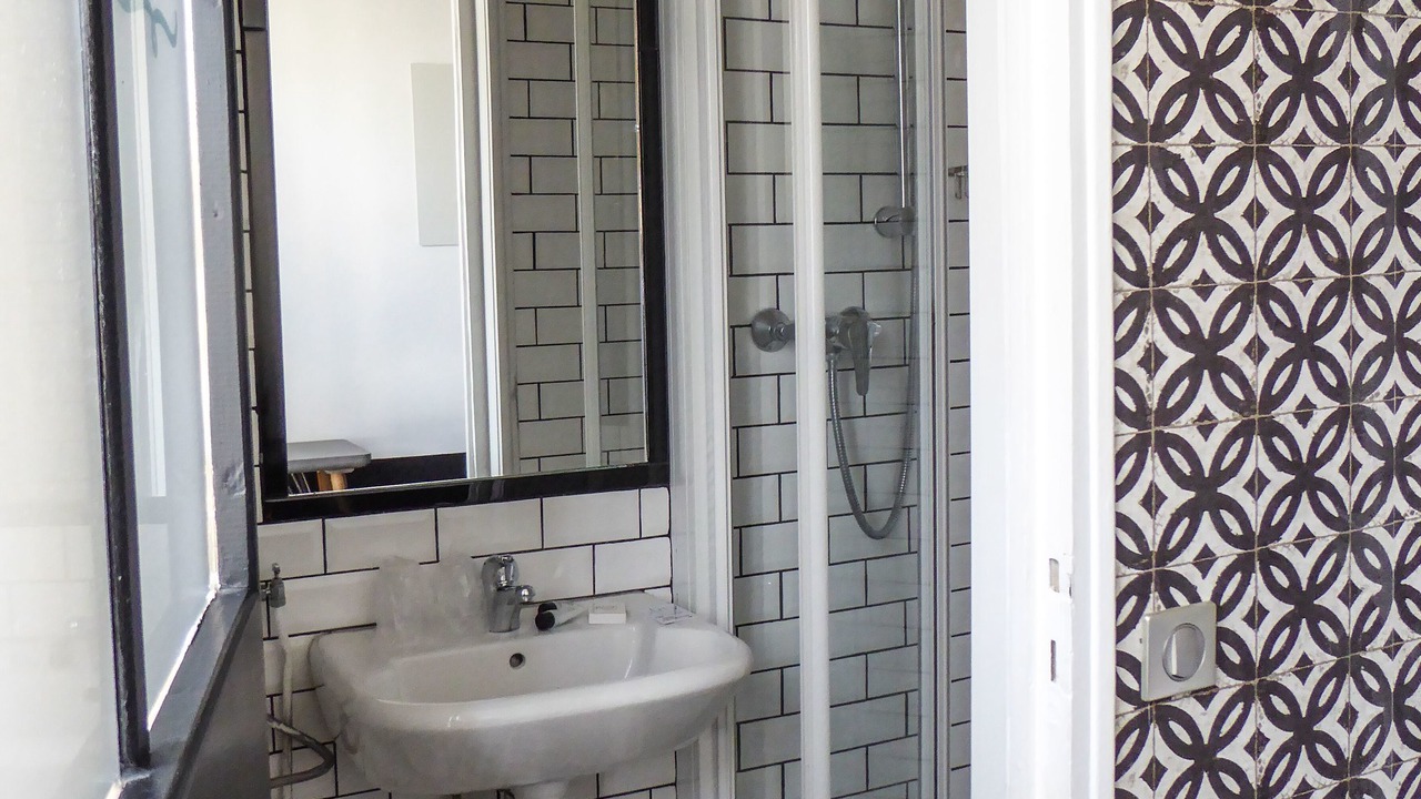 Photo of Bathroom in Saint-Lambert