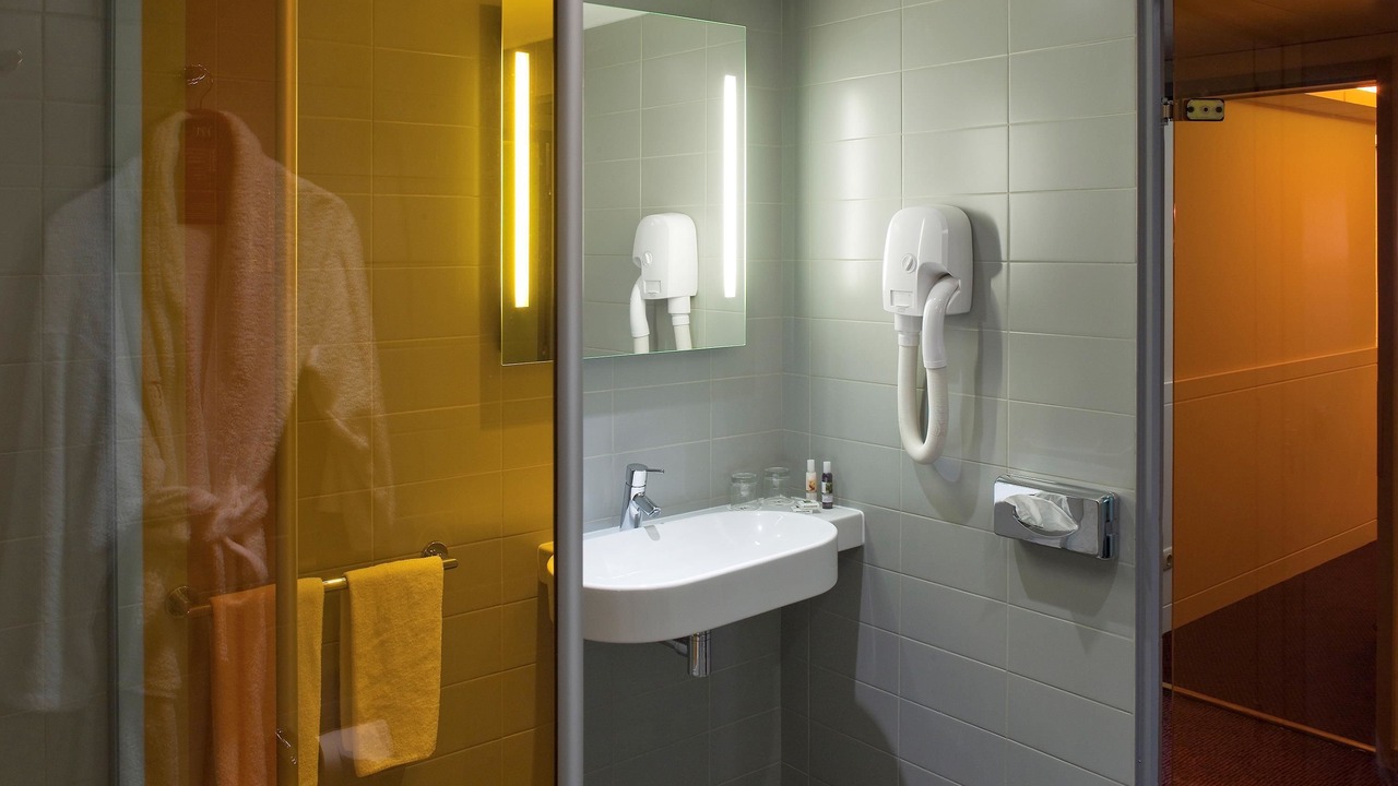 Photo of Bathroom in Parc-Nord