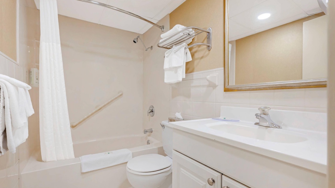 Photo of Bedroom in Fallsview