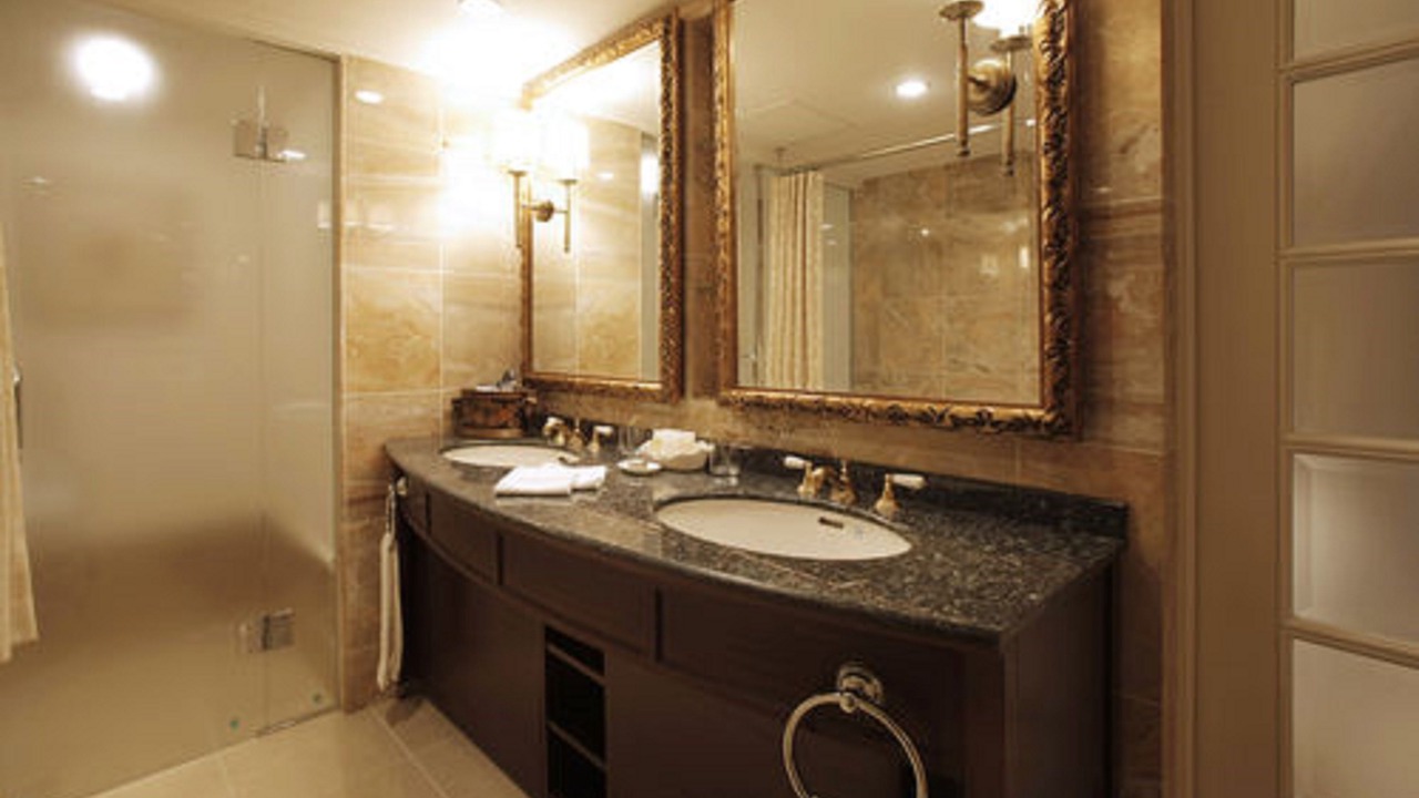 Photo of Bathroom in Chinatown