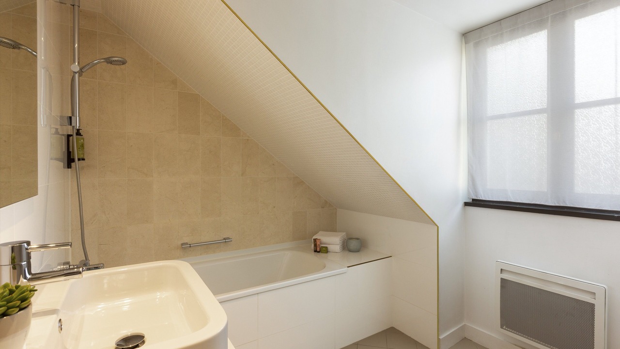 Photo of Bathroom in Vivienne