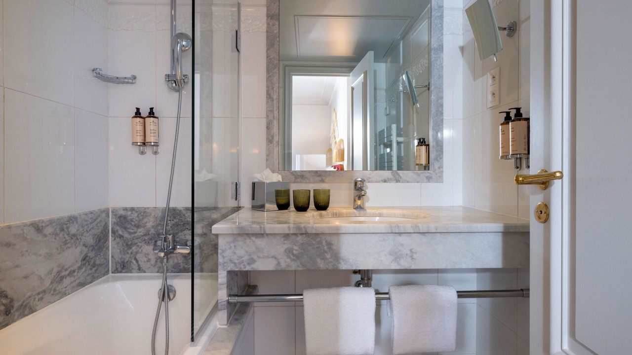 Photo of Bathroom in Madeleine