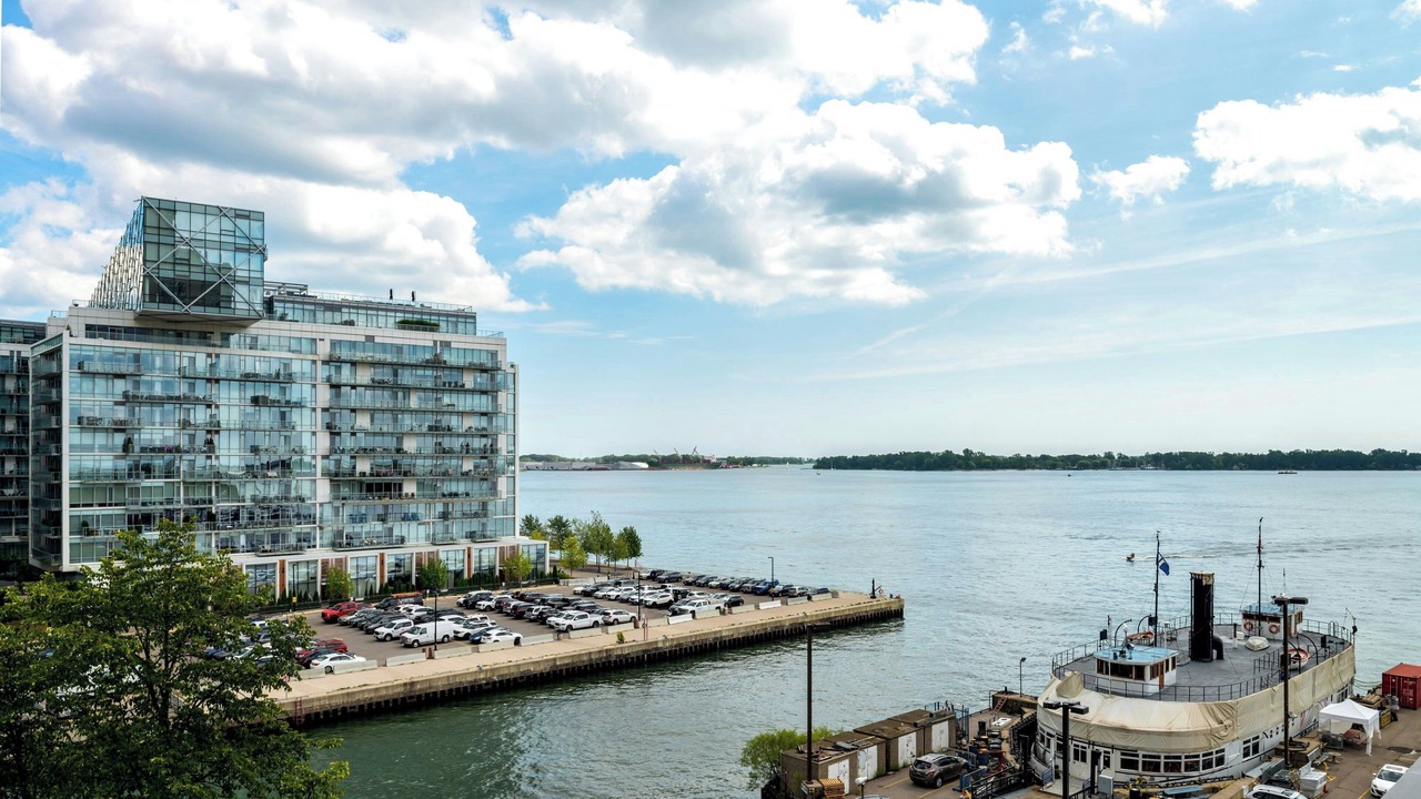 Photo of Bedroom in Central Waterfront