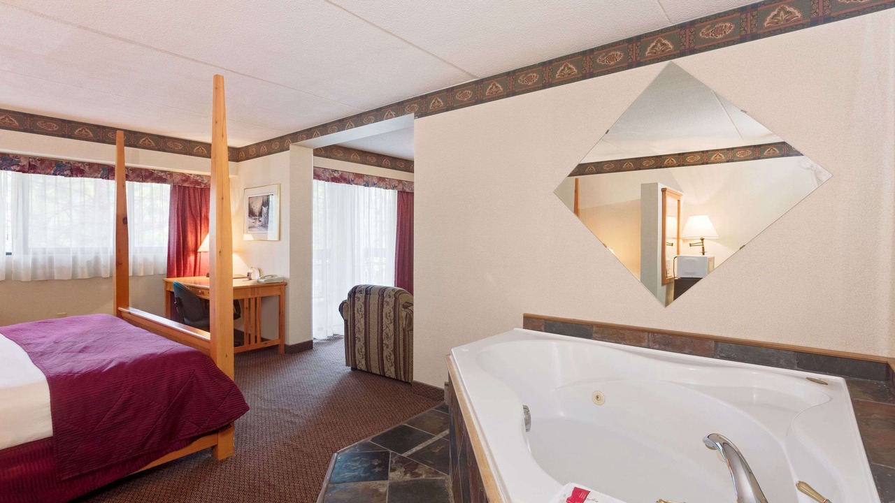 Photo of Bedroom in North Bay