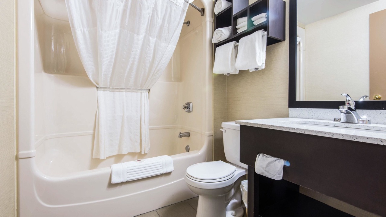 Photo of Bathroom in Owen Sound